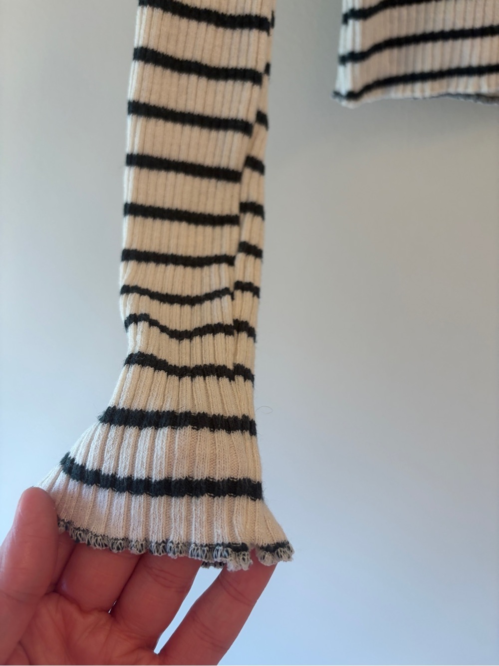 Striped Ribbed Button-Front Crop Top - White/Deep gray - Picture 4 of 5